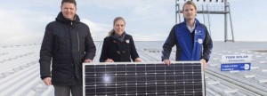 Bouw zonne-energiecentrale op dak FC Groningen stadion begonnen